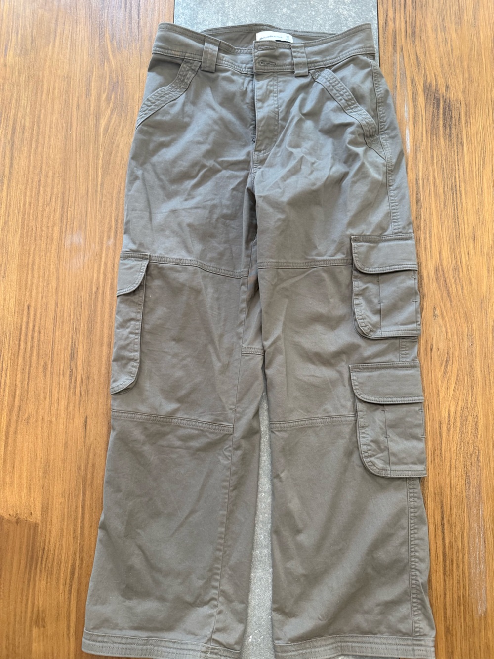 Abercrombie & Fitch Men's Cargo Pants in Olive